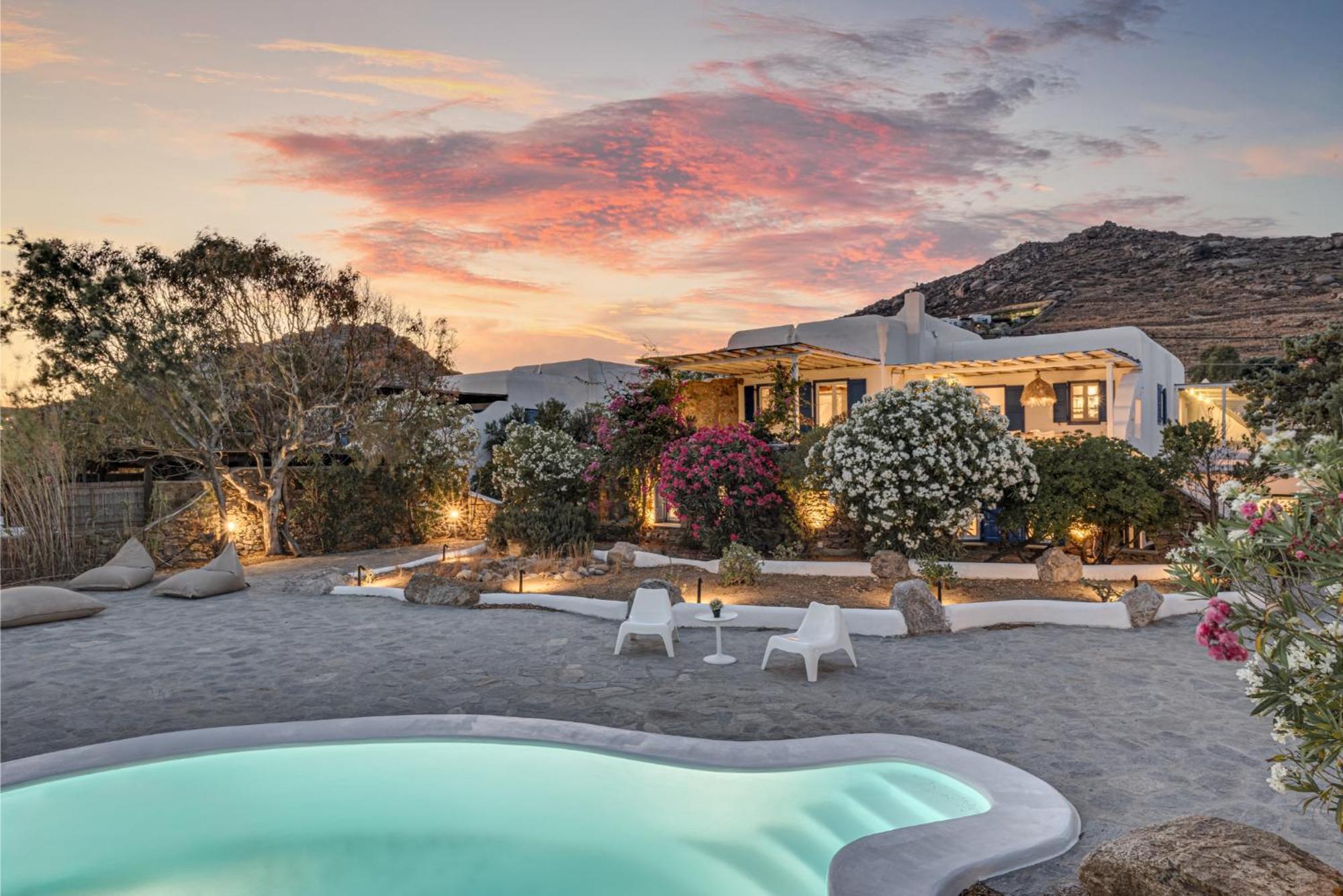 Bougainvillea Comfort Mykonos